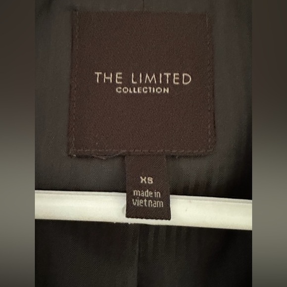 The Limited Collection Tweed Cropped Two Button Blazer XS - Picture 2 of 6